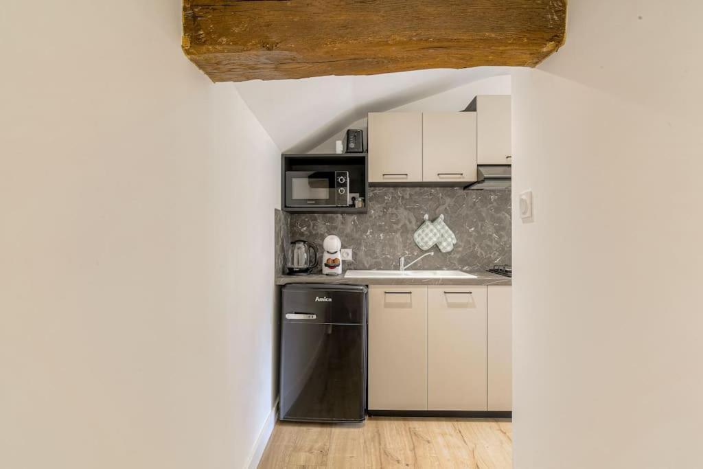 Le Francfort - Les Appartements De L'Olivier Loyettes Exterior photo